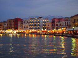 Chania-at-night-1